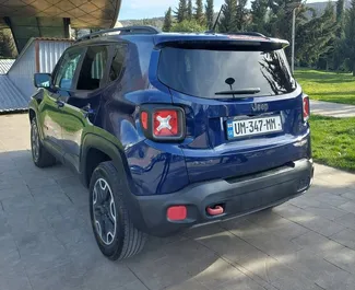 Vermietung Jeep Renegade. Wirtschaft, Komfort, Crossover Fahrzeug zur Miete in Georgien ✓ Kaution Keine Kaution ✓ Versicherungsoptionen KFZ-HV, VKV Plus.