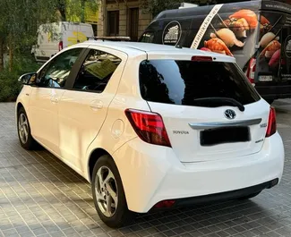 Autovermietung Toyota Yaris Nr.10742 Automatisch in Barcelona, ausgestattet mit einem 1,6L Motor ➤ Von Sergej in Spanien.