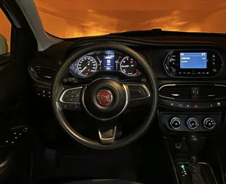 Fiat Egea Multijet 2024 zur Miete verfügbar in Istanbul, mit Kilometerbegrenzung 200 km/Tag.