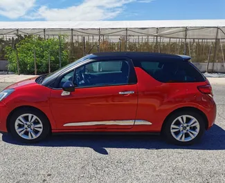 Mietwagen Citroen DS3 2014 in Spanien, mit Benzin-Kraftstoff und 120 PS ➤ Ab 45 EUR pro Tag.