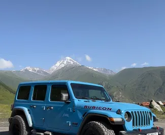 Benzin 2,0L Motor von Jeep Wrangler Rubicon 2021 zur Miete in Tiflis.