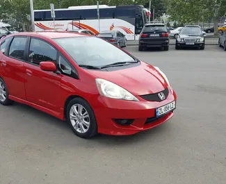 Mietwagen Honda Fit 2012 in Georgien, mit Hybride-Kraftstoff und 160 PS ➤ Ab 63 GEL pro Tag.