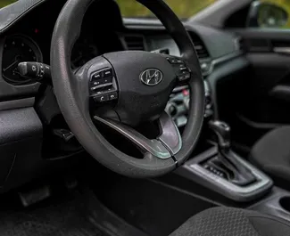 Vermietung Hyundai Elantra. Komfort, Premium Fahrzeug zur Miete in Georgien ✓ Kaution Keine Kaution ✓ Versicherungsoptionen KFZ-HV, VKV Plus, Insassen, Diebstahlschutz.