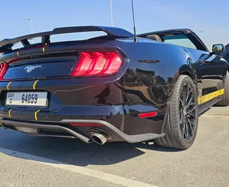 Ford Mustang Coupe 2022 zur Miete verfügbar in Dubai, mit Kilometerbegrenzung 200 km/Tag.