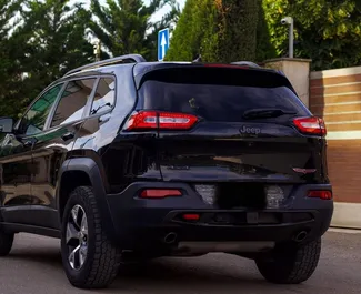 Jeep Cherokee 2019 zur Miete verfügbar in Tiflis, mit Kilometerbegrenzung unbegrenzte.