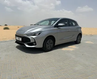 Frontansicht eines Mietwagens MG 3 in Dubai, VAE ✓ Auto Nr.10811. ✓ Automatisch TM ✓ 0 Bewertungen.