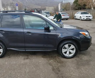 Vermietung Subaru Forester. Komfort, SUV, Crossover Fahrzeug zur Miete in Georgien ✓ Kaution Einzahlung von 200 GEL ✓ Versicherungsoptionen KFZ-HV, TKV, VKV Plus, Insassen, Diebstahlschutz, Junge.