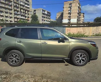 Subaru Forester 2020 mit Antriebssystem Frontantrieb, verfügbar in Tiflis.