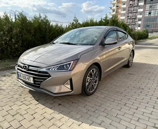 Frontansicht eines Mietwagens Hyundai Elantra in Tiflis, Georgien ✓ Auto Nr.10903. ✓ Automatisch TM ✓ 0 Bewertungen.