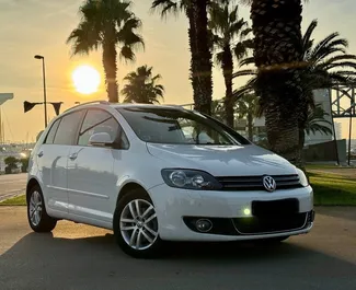 Autovermietung Volkswagen Golf Plus Nr.10858 Automatisch in Barcelona, ausgestattet mit einem 1,6L Motor ➤ Von Sergej in Spanien.