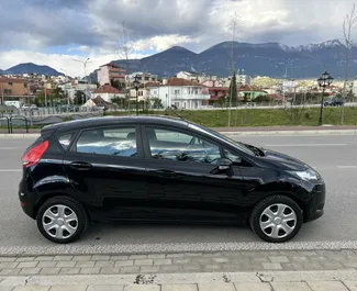 Vermietung Ford Fiesta. Wirtschaft Fahrzeug zur Miete in Albanien ✓ Kaution Keine Kaution ✓ Versicherungsoptionen KFZ-HV, VKV Komplett, Diebstahlschutz, Ausland.