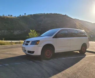 Mietwagen Dodge Grand Caravan 2008 in Georgien, mit Benzin-Kraftstoff und 175 PS ➤ Ab 170 GEL pro Tag.