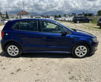 Vermietung Volkswagen Polo. Wirtschaft Fahrzeug zur Miete in Albanien ✓ Kaution Keine Kaution ✓ Versicherungsoptionen KFZ-HV, VKV Komplett, Diebstahlschutz, Ausland.