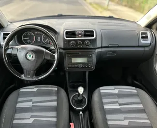 Vermietung Skoda Fabia. Wirtschaft Fahrzeug zur Miete in Albanien ✓ Kaution Keine Kaution ✓ Versicherungsoptionen KFZ-HV, VKV Komplett, Diebstahlschutz, Ausland.