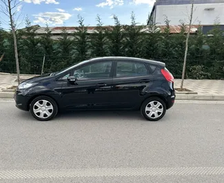 Autovermietung Ford Fiesta Nr.11057 Schaltgetriebe am Flughafen von Tirana, ausgestattet mit einem 1,2L Motor ➤ Von Enrigen in Albanien.