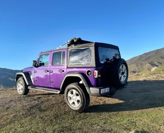 Vermietung Jeep Wrangler. Komfort, SUV Fahrzeug zur Miete in Georgien ✓ Kaution Einzahlung von 800 GEL ✓ Versicherungsoptionen KFZ-HV, TKV.