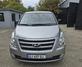 Mietwagen Hyundai Starex 2017 in Georgien, mit Diesel-Kraftstoff und 150 PS ➤ Ab 185 GEL pro Tag.