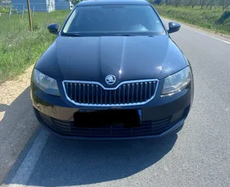 Autovermietung Skoda Octavia Nr.11000 Schaltgetriebe am Flughafen von Tirana, ausgestattet mit einem 2,0L Motor ➤ Von Shkelzen in Albanien.