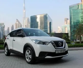 Frontansicht eines Mietwagens Nissan Kicks in Dubai, VAE ✓ Auto Nr.11321. ✓ Automatisch TM ✓ 0 Bewertungen.