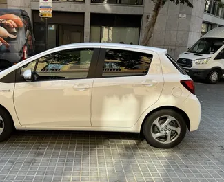 Mieten Sie ein Toyota Yaris in Barcelona Spanien