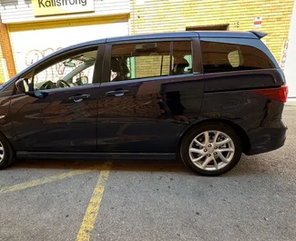 Vermietung Mazda 5. Komfort, Minivan Fahrzeug zur Miete in Spanien ✓ Kaution Einzahlung von 400 EUR ✓ Versicherungsoptionen KFZ-HV, Diebstahlschutz, Ausland.