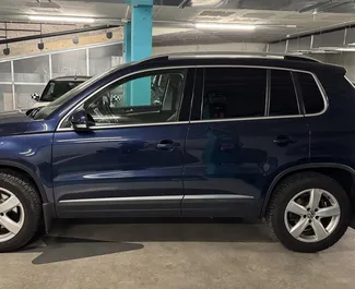 Diesel 2,0L Motor von Volkswagen Tiguan 2014 zur Miete in Barcelona.