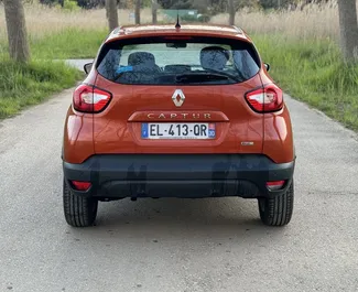 Vermietung Renault Captur. Wirtschaft, Komfort, Crossover Fahrzeug zur Miete in Montenegro ✓ Kaution Einzahlung von 200 EUR ✓ Versicherungsoptionen KFZ-HV, TKV, VKV Plus, VKV Komplett, Diebstahlschutz, Ausland, Junge.