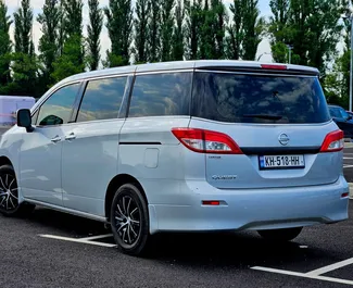 Nissan Quest 2016 zur Miete verfügbar in Tiflis, mit Kilometerbegrenzung unbegrenzte.