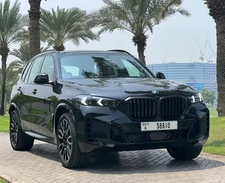 Mietwagen BMW X5 2024 in VAE, mit Benzin-Kraftstoff und 249 PS ➤ Ab 826 AED pro Tag.