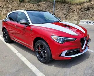 Mietwagen Alfa Romeo Stelvio Quadrifoglio 2018 in Georgien, mit Benzin-Kraftstoff und 510 PS ➤ Ab 620 GEL pro Tag.