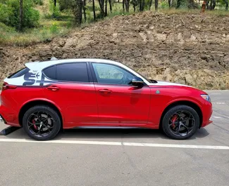 Vermietung Alfa Romeo Stelvio Quadrifoglio. Komfort, SUV, Crossover Fahrzeug zur Miete in Georgien ✓ Kaution Einzahlung von 800 GEL ✓ Versicherungsoptionen KFZ-HV, TKV.