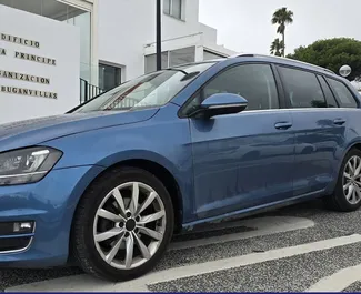 Frontansicht eines Mietwagens Volkswagen Golf Variant in Malaga, Spanien ✓ Auto Nr.11463. ✓ Automatisch TM ✓ 0 Bewertungen.