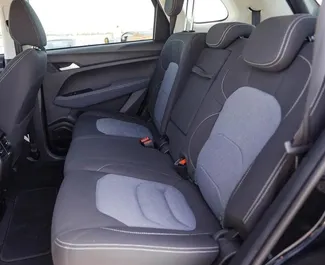 Benzin 4,0L Motor von Chevrolet Captiva 2023 zur Miete in Dubai.