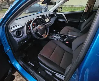 Toyota Rav4 2018 mit Antriebssystem Allradantrieb, verfügbar in Tiflis.