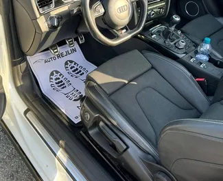 Diesel 2,0L Motor von Audi A5 Cabrio 2016 zur Miete am Flughafen von Tirana.