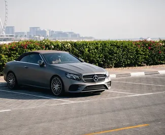 Vermietung Mercedes-Benz E-Class Cabrio. Premium, Cabrio Fahrzeug zur Miete in VAE ✓ Kaution Einzahlung von 3000 AED ✓ Versicherungsoptionen KFZ-HV.