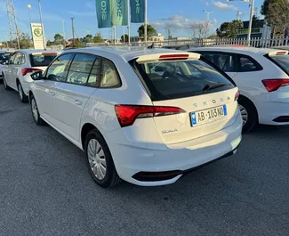 Vermietung Skoda Scala. Komfort Fahrzeug zur Miete in Albanien ✓ Kaution Einzahlung von 200 EUR ✓ Versicherungsoptionen KFZ-HV, TKV, Ausland.