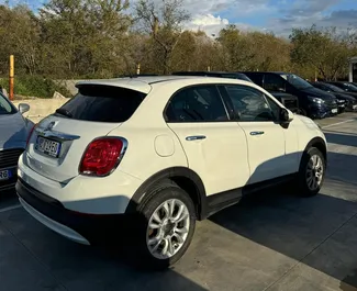 Vermietung Fiat 500X. Komfort, Premium, Crossover Fahrzeug zur Miete in Albanien ✓ Kaution Keine Kaution ✓ Versicherungsoptionen KFZ-HV, TKV, VKV Plus, VKV Komplett, Diebstahlschutz, Ausland, Junge.