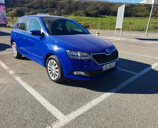 Mietwagen Skoda Fabia 2021 in Albanien, mit Benzin-Kraftstoff und  PS ➤ Ab 15 EUR pro Tag.