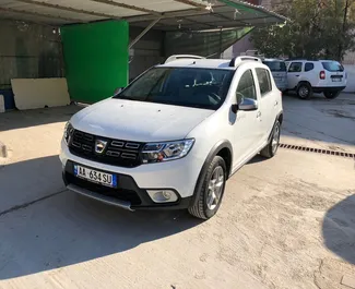 Mietwagen Dacia Sandero Stepway 2017 in Albanien, mit Diesel-Kraftstoff und  PS ➤ Ab 17 EUR pro Tag.