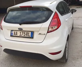 Autovermietung Ford Fiesta Nr.11487 Schaltgetriebe am Flughafen von Tirana, ausgestattet mit einem 1,2L Motor ➤ Von Leonard in Albanien.