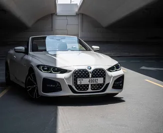 Benzin 2,0L Motor von BMW 420i Cabrio 2022 zur Miete in Dubai.