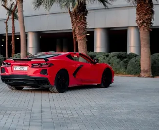 Chevrolet Corvette 2023 zur Miete verfügbar in Dubai, mit Kilometerbegrenzung 200 km/Tag.