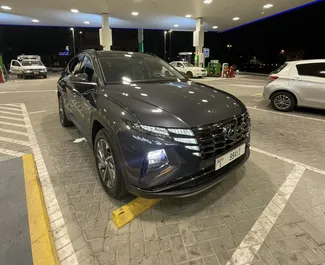 Frontansicht eines Mietwagens Hyundai Tucson am internationalen Flughafen von Dubai, VAE ✓ Auto Nr.11545. ✓ Automatisch TM ✓ 0 Bewertungen.