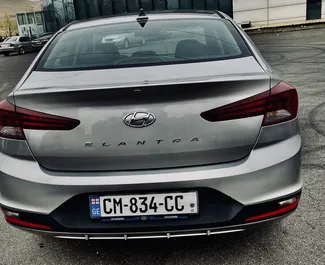 Mietwagen Hyundai Elantra 2019 in Georgien, mit Benzin-Kraftstoff und 147 PS ➤ Ab 90 GEL pro Tag.