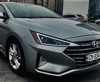 Benzin 2,0L Motor von Hyundai Elantra 2019 zur Miete am Flughafen Tiflis.