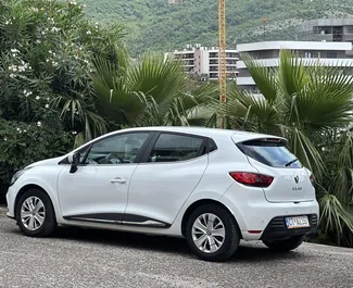 Autovermietung Renault Clio 4 Nr.4277 Schaltgetriebe in Becici, ausgestattet mit einem 1,5L Motor ➤ Von Filip in Montenegro.