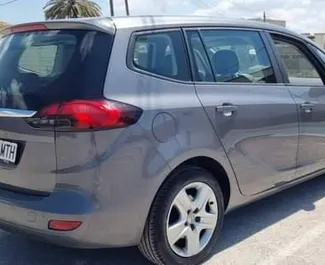 Autovermietung Opel Zafira Nr.11580 Schaltgetriebe in Palma de Mallorca, ausgestattet mit einem 1,7L Motor ➤ Von David in Spanien.