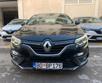 Frontansicht eines Mietwagens Renault Megane in Budva, Montenegro ✓ Auto Nr.11369. ✓ Automatisch TM ✓ 0 Bewertungen.