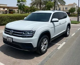 Frontansicht eines Mietwagens Volkswagen Atlas in Dubai, VAE ✓ Auto Nr.11380. ✓ Automatisch TM ✓ 0 Bewertungen.